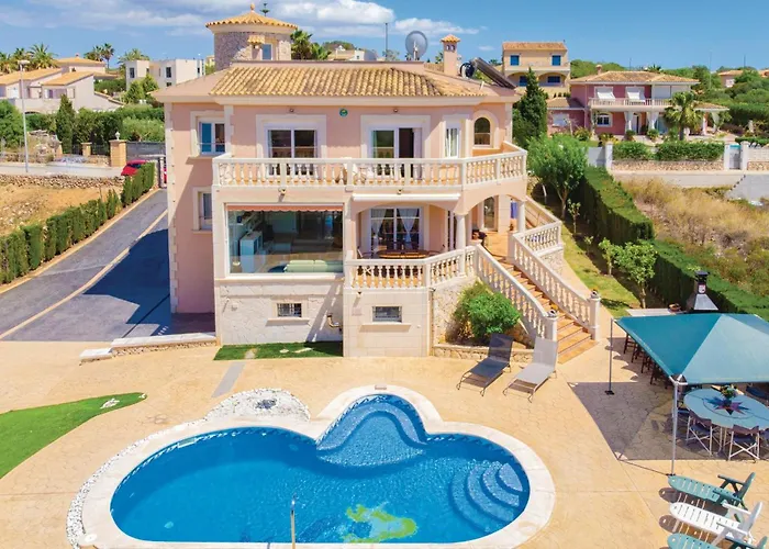 Awesome Home In Sa Torre